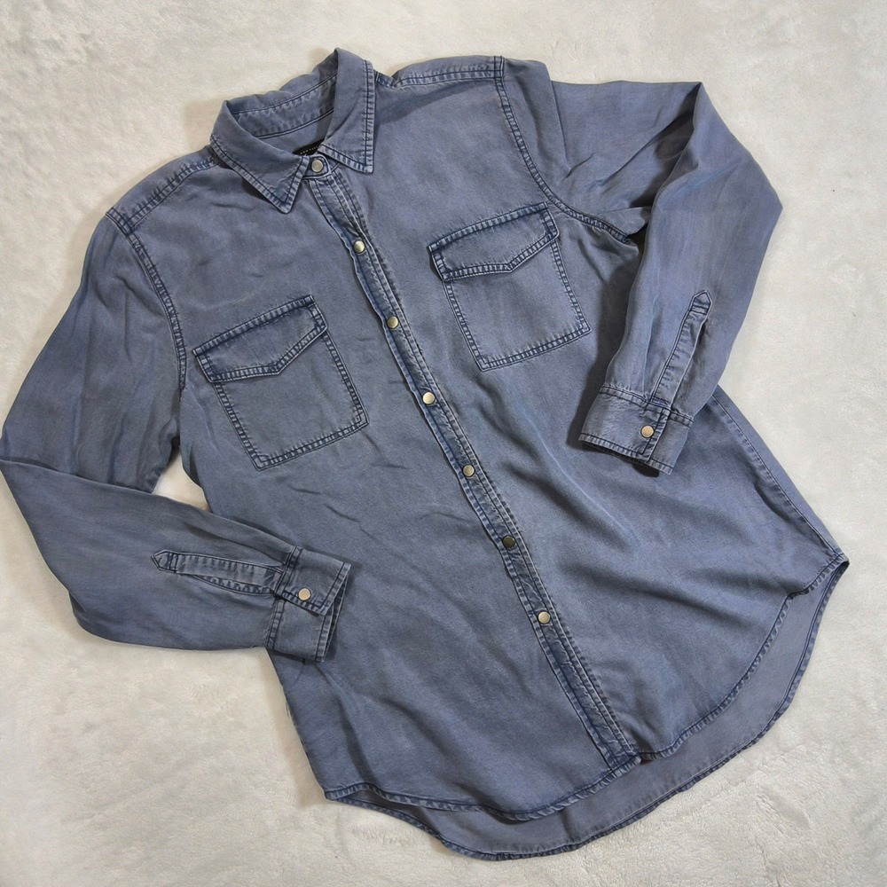 Ann Taylor Denim Button Down Shirt Women Medium Blue Faded Chambray Jean Soft